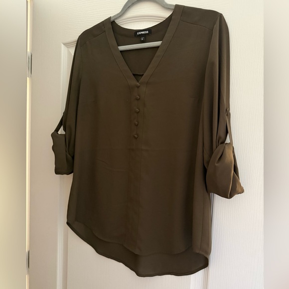 Express Sheer Top - Picture 2 of 6